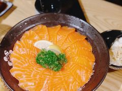 三文鱼大满足-無雙居酒屋(北京路店)