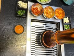 -臻牛烤肉