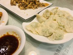 角瓜鸡蛋虾仁水饺-黄家饺子东北特色菜馆(湖滨商业街店)
