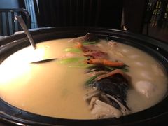 千岛湖鱼头汤-外婆家(杭州马塍店·杭帮菜名店)