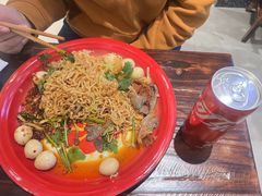 -老街称盘麻辣烫(东方新天地店)