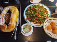 -三生三味密宗川菜·江景餐厅(来福士店)