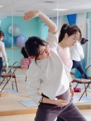 -爱尔乐美孕产瑜伽·普拉提