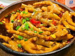 糯叽叽香辣鸡爪-乐乐大排档·30年老字号(浙江路店)