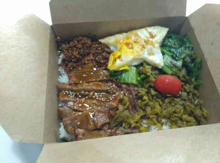 味忆铭牛扒饭-"上班时间,不想吃食堂,小伙伴请吃外卖,就.
