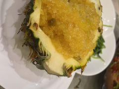 -香巴拉云南餐厅(华莱坞店)