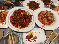 -肥肥虾庄·金牌油焖大虾(杨园滨江时代walk店)