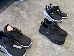 -SKECHERS 斯凯奇(上海国际时尚中心店)