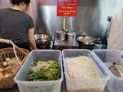 -白露塘杀猪粉(药王街店)