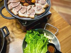 蔬菜包猪蹄-HOTISLAND海鸡岛·韩国料理(江南西店)