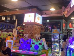 -卡通尼乐园(龙湖六合天街店)