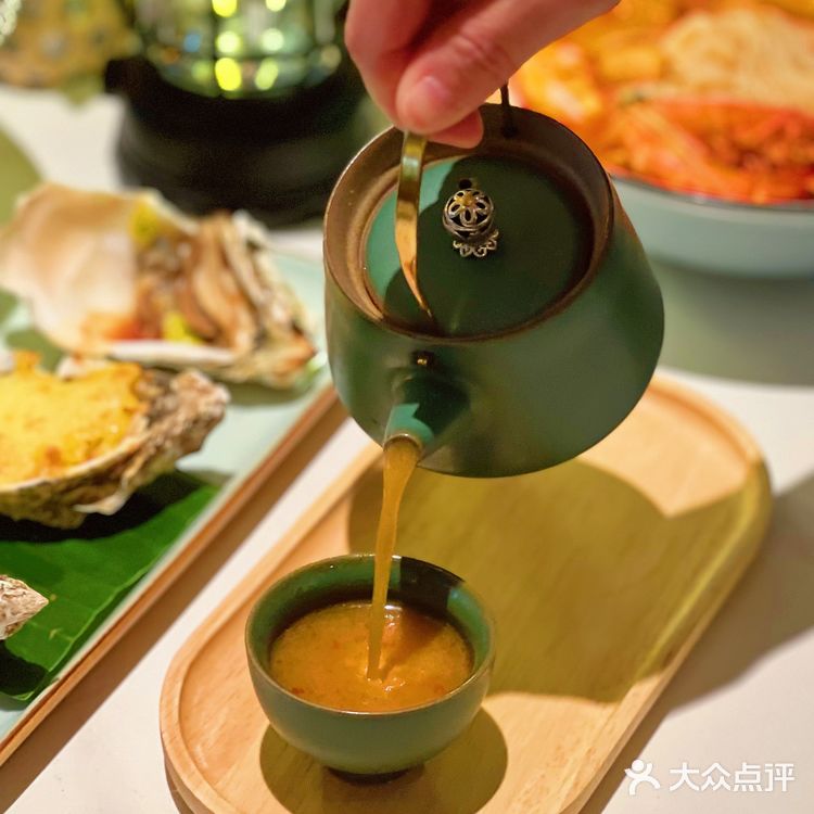 沉浸露营风🏕前滩的这家泰餐厅🉑太会了❗  