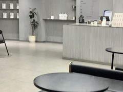 -M Stand(南京紫峰大厦店)