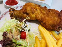 炸大鸡腿拼薯条-香港深仔记茶餐厅(东门店)