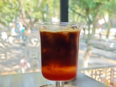 草莓汤力美式-Home Cafe