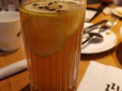 -菲滋意式餐厅(银泰百货金华江南店)