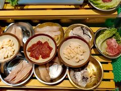 -尚品海鲜肥牛自助火锅(湖明店)