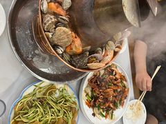 -一口猪海鲜浑锅·东北家常菜