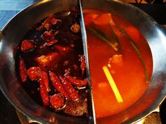 鸳鸯锅-湊湊火锅·茶憩(新中关购物中心店)