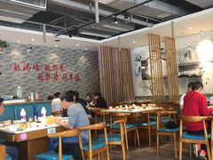 大堂-小牛叔鲜切牛肉·火锅·烤肉自助(公济桥路店)