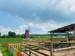 -北纬44度·金珠花海休闲农业旅游景区