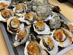 -蚝哥花姐湛江烤生蚝(美丽湾市场店)