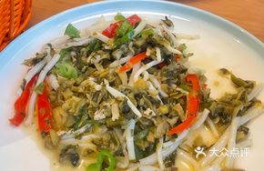 Bamboo Shoots Stir-Fried with Preserved Mustard Greens