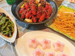 -肥肥虾庄·金牌油焖大虾(杨园滨江时代walk店)