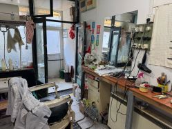 -兰建理发店