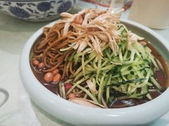鸡丝荞面-郑州烤鸭总店