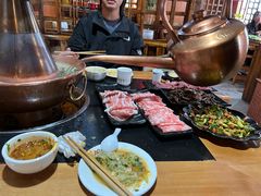 -果松木炭酸菜铜火锅·外婆参鸡汤