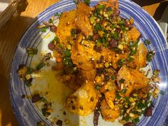 -包整·丝娃娃(一览甲秀楼风景店)