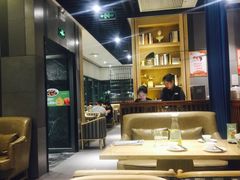 大堂-荷花亭·湖北融合菜(十堰武商MALL店)