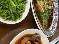 -芦茨金富饭庄·25年老字号·专做稻草鸡