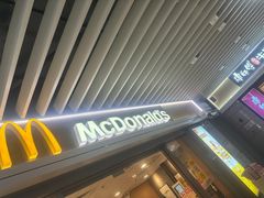 -麦当劳(上海虹桥站30B检票口楼上)