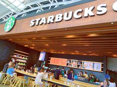 门面-星巴克(广州南站A18检票口楼上)