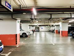 -中山公园-龙之梦停车场