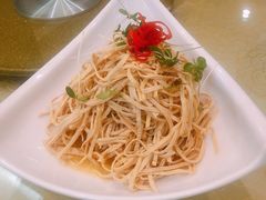椿芽芸丝-清真·三德隆饭庄(桥梓口店)