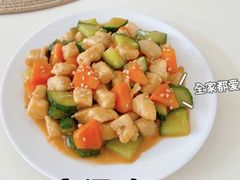 -爱的果实月嫂育婴师(世纪东方店)