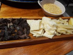 -一群羊手扒肉(远东公寓店)