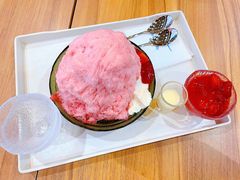 新鲜草莓棉花甜-Ice Monster冰馆·CNN评选全球十大甜品(国贸商城店)