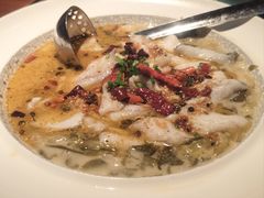 -鱼亨小鲜酸菜鱼(大信店)