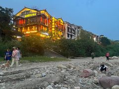 -唐师傅湘西名菜馆(武陵路店)
