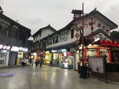 -南门头上美食街