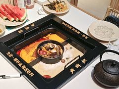 -老牌坊云南鱼豆花火锅(哈西万达店)