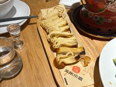 -关东小磨东北菜(上海长风大悦城店)