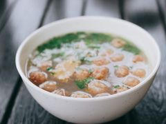 -何胖子丸子汤(南海街店)