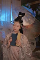 -汉仪华裳汉服馆(打浦桥店)