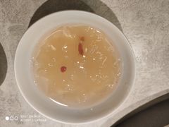 银耳汤-鲜潭蒸汽石锅鱼(五道口购物中心店)
