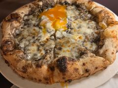 招牌黑松露蘑菇披萨-IL TEATRO 精品意大利餐厅